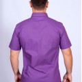 Camisa social roxa com detalhes de manga curta