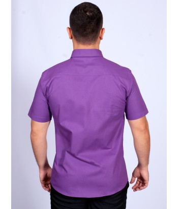 Camisa social roxa com detalhes de manga curta