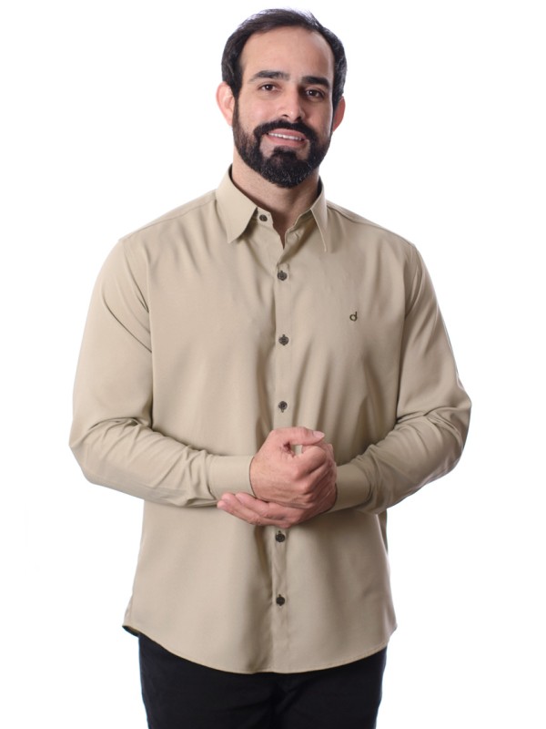 Camisa social masculina caqui com detalhes de microfibra manga longa