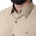 Camisa social masculina caqui com detalhes de microfibra manga longa