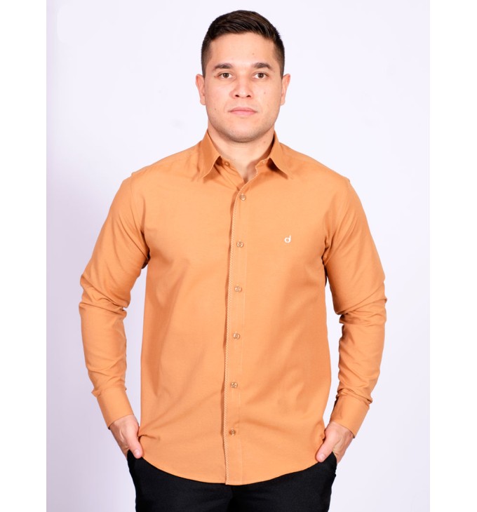 Camisa masculina ferrugem de tricoline manga longa detalhe Camisa masculina ferrugem de tricoline manga longa detalhe
