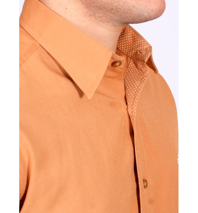 Camisa masculina ferrugem de tricoline manga longa detalhe Camisa masculina ferrugem de tricoline manga longa detalhe