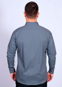 Camisa masculina cinza com detalhes de manga longa