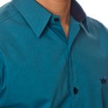 Camisa social azul cobalto masculina manga longa com detalhe, de algodão