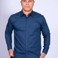 Camisa Masculina de Manga Longa Azul Marinho com detalhes