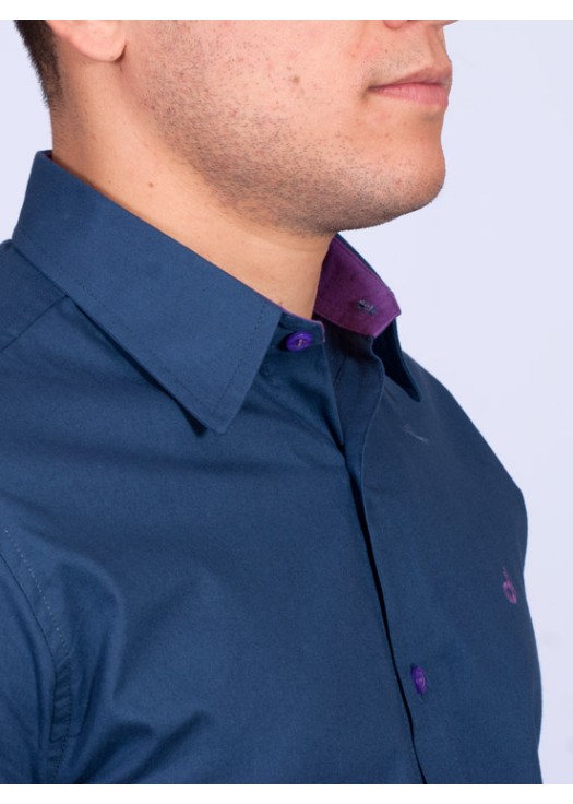 Camisa Masculina de Manga Longa Azul Marinho com detalhes