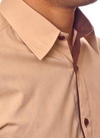 Camisa social bege masculina manga longa de algodão com detalhe