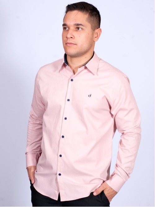 Camisa masculina salmão com detalhes de manga longa de algodão