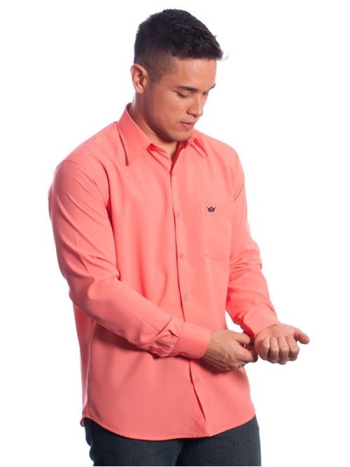 Camisa social masculina de microfibra manga longa, coral