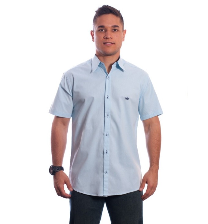 Camisa azul claro masculina manga curta detalhe Camisa azul claro masculina manga curta detalhe