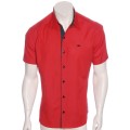 Camisa masculina de tricoline manga curta com detalhe de bolinha, vermelha Camisa masculina de tricoline manga curta com detalhe de bolinha, vermelha