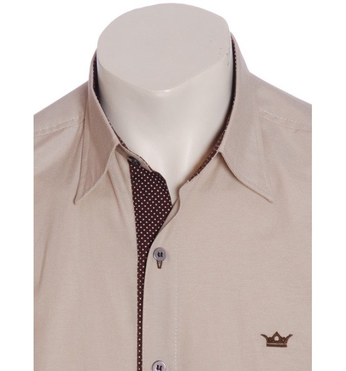 Camisa masculina de tricoline manga curta com detalhe de bolinha, cáqui Camisa masculina de tricoline manga curta com detalhe de bolinha, cáqui