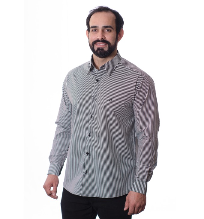 Camisa masculina listrada branco e preto