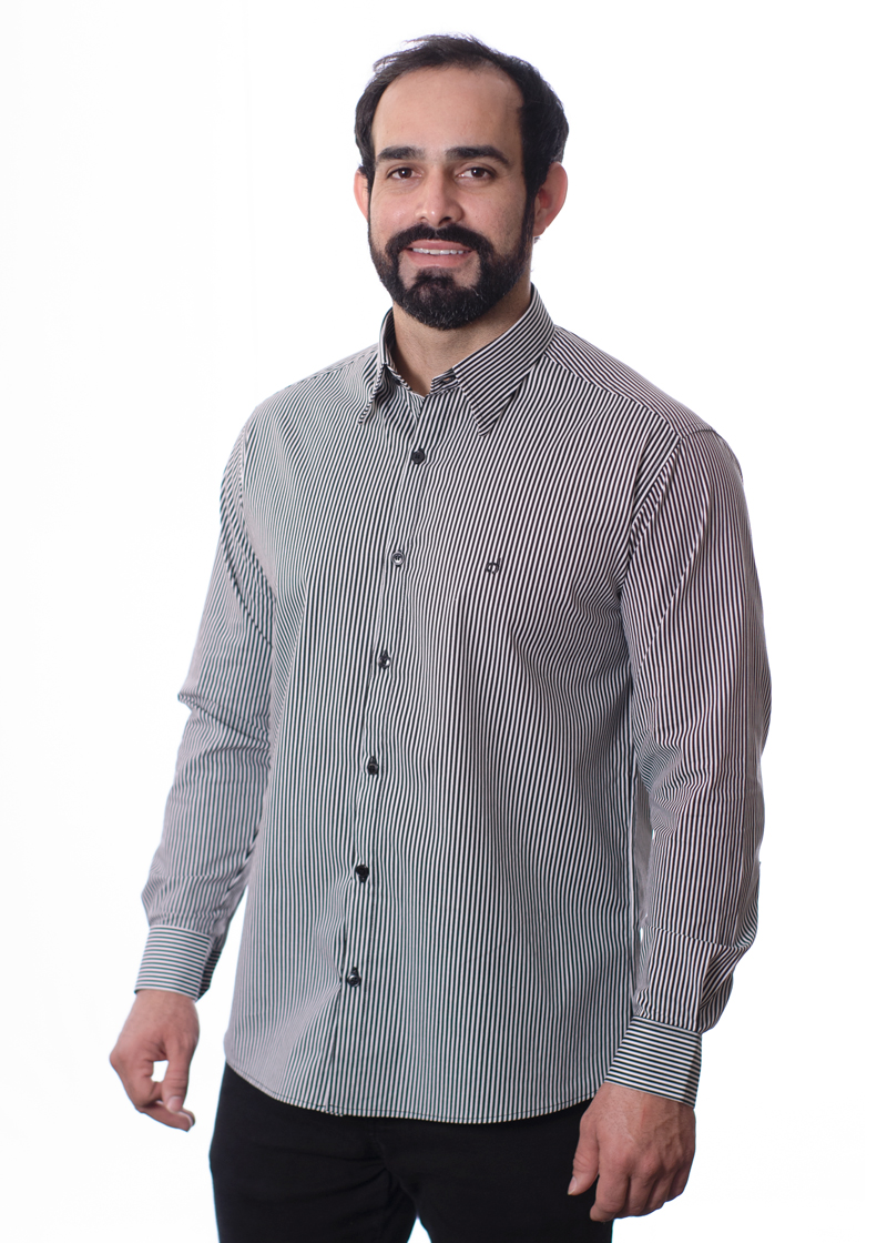 Camisa masculina listrada branco e preto