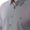 Camisa masculina listrada branco e preto