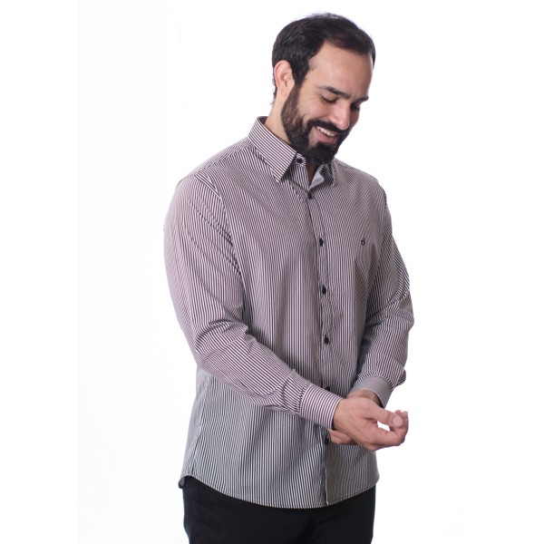 Camisa masculina listrada branco e preto