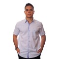 Camisa social masculina de algodão listrada com detalhe lilás, manga curta