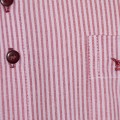Camisa social masculina de algodão listrada com detalhe vinho, manga curta