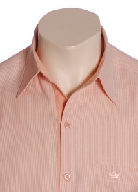 Camisa social masculina de algodão listrada com detalhe laranja, manga curta