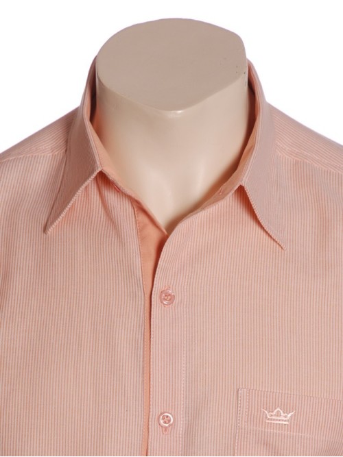 Camisa social masculina de algodão listrada com detalhe laranja, manga curta