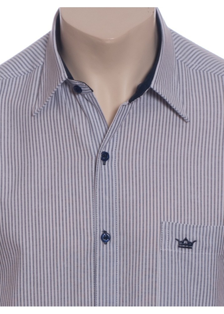 Camisa social masculina de algodão listrada com detalhe marinho, manga curta