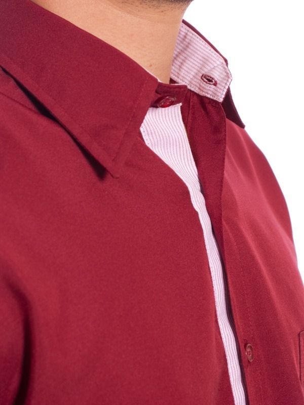 Camisa social masculina de microfibra manga curta com detalhe vinho Camisa social masculina de microfibra manga curta com detalhe vinho