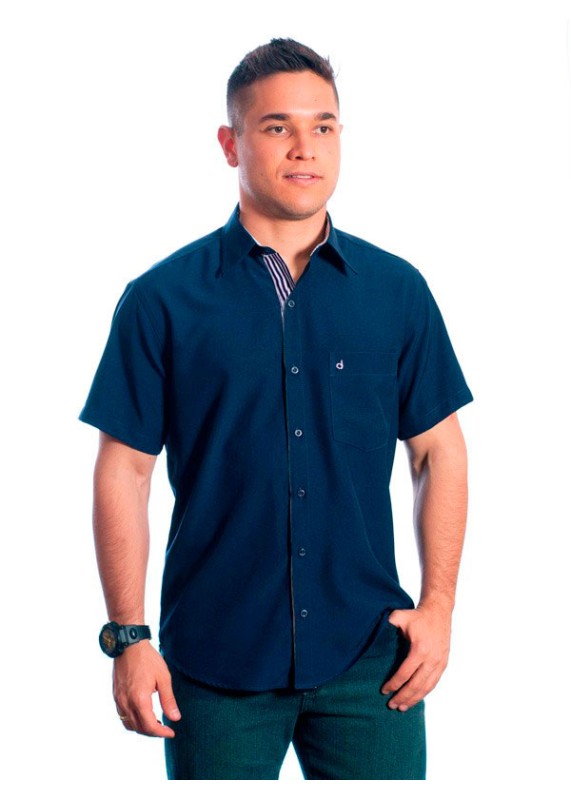 Camisa social masculina de microfibra manga curta com detalhe marinho