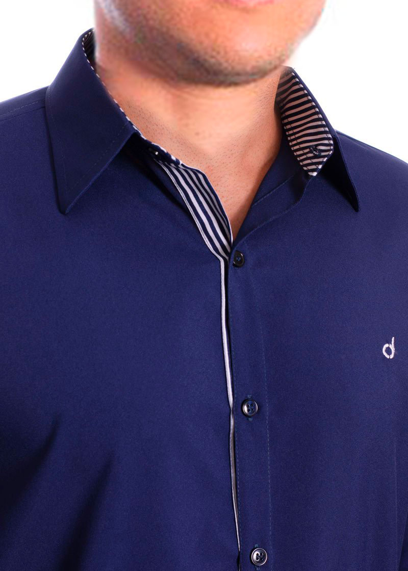 Camisa social masculina de microfibra manga curta com detalhe marinho