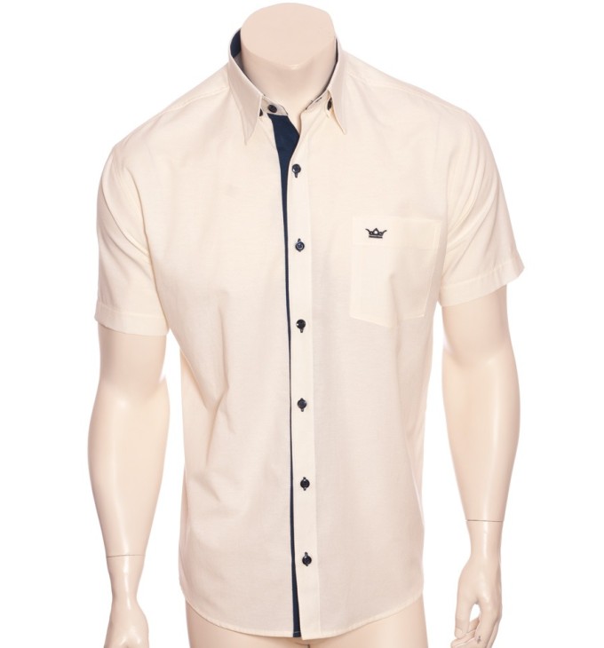 Camisa social masculina de tricoline com detalhe manga curta, palha Camisa social masculina de tricoline com detalhe manga curta, palha