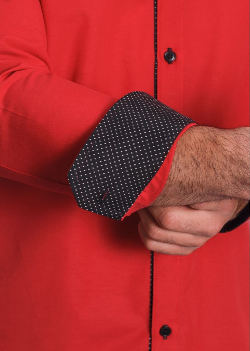 Camisa masculina de tricoline manga longa com detalhe de bolinha, vermelha