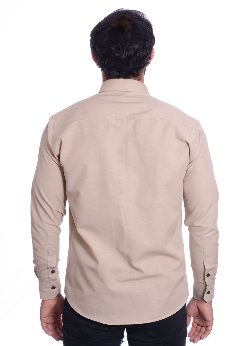 Camisa masculina de tricoline manga longa com detalhe de bolinha, cáqui