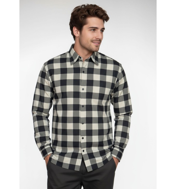 Camisa Xadrez Bege e Preta Manga Longa Camisa Xadrez Bege e Preta Manga Longa