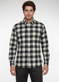 Camisa Xadrez Bege e Preta Manga Longa