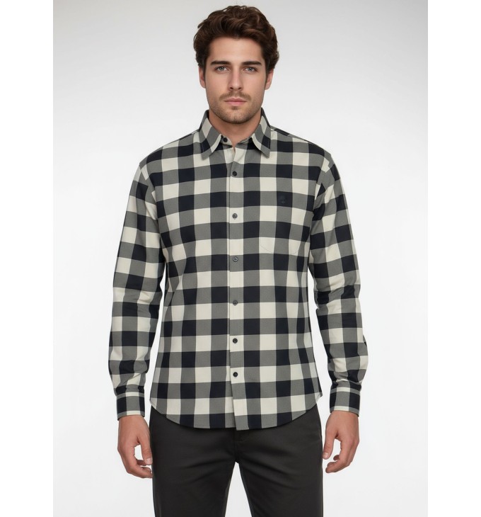 Camisa Xadrez Bege e Preta Manga Longa Camisa Xadrez Bege e Preta Manga Longa