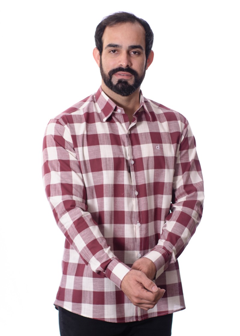 Camisa xadrez masculina vinho e branca
