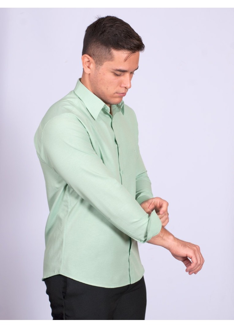 Camisa social verde claro masculina de tricoline manga longa