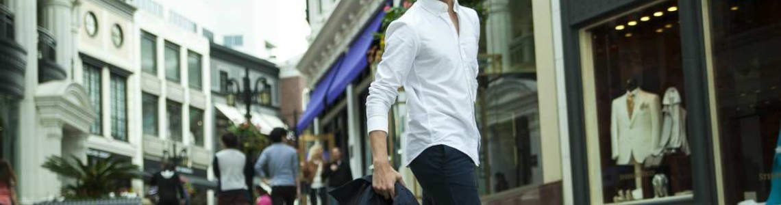 CAMISA BRANCA, A PEÇA-CHAVE MASCULINA CAMISA BRANCA, A PEÇA-CHAVE MASCULINA