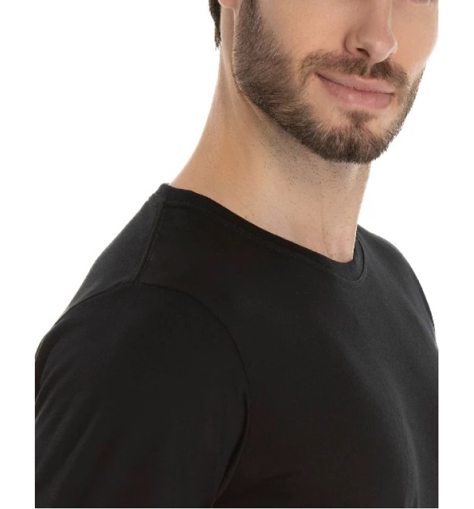 Camiseta de Algodão Premium Preta
