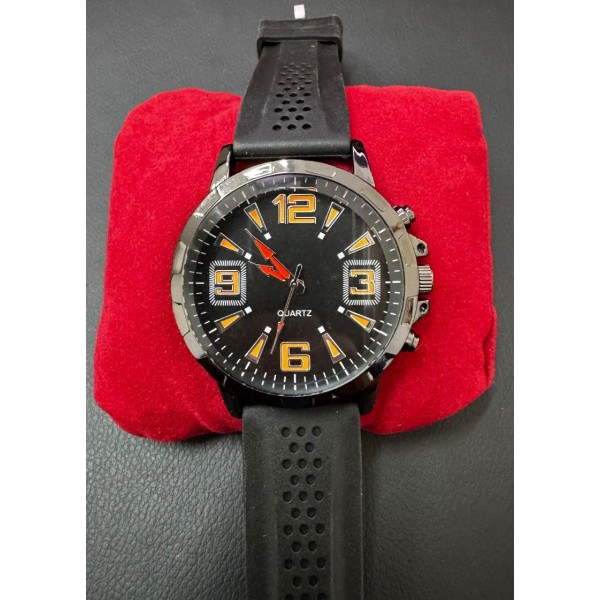 Relógio Masculino Quartz Preto com Detalhes Amarelos